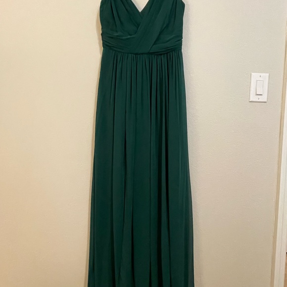 Full length v-neck evening gown in hunter green, size 10 - Picture 2 of 5